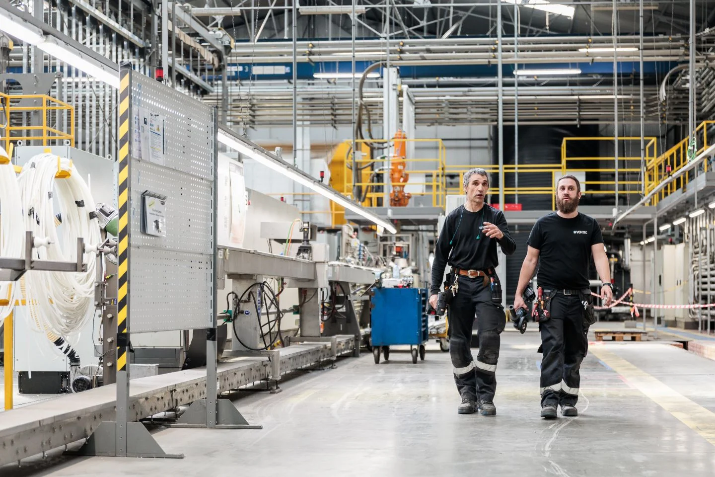 Foto door het productiepark van onze klant